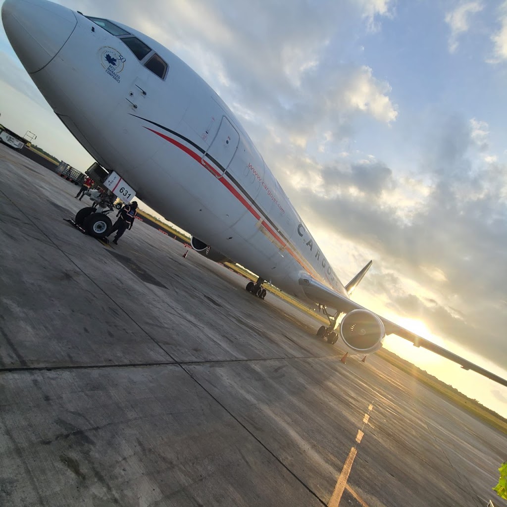 Cargojet | 1575 Champlain St, Dieppe, NB E1A 7P5, Canada | Phone: (506) 869-9889