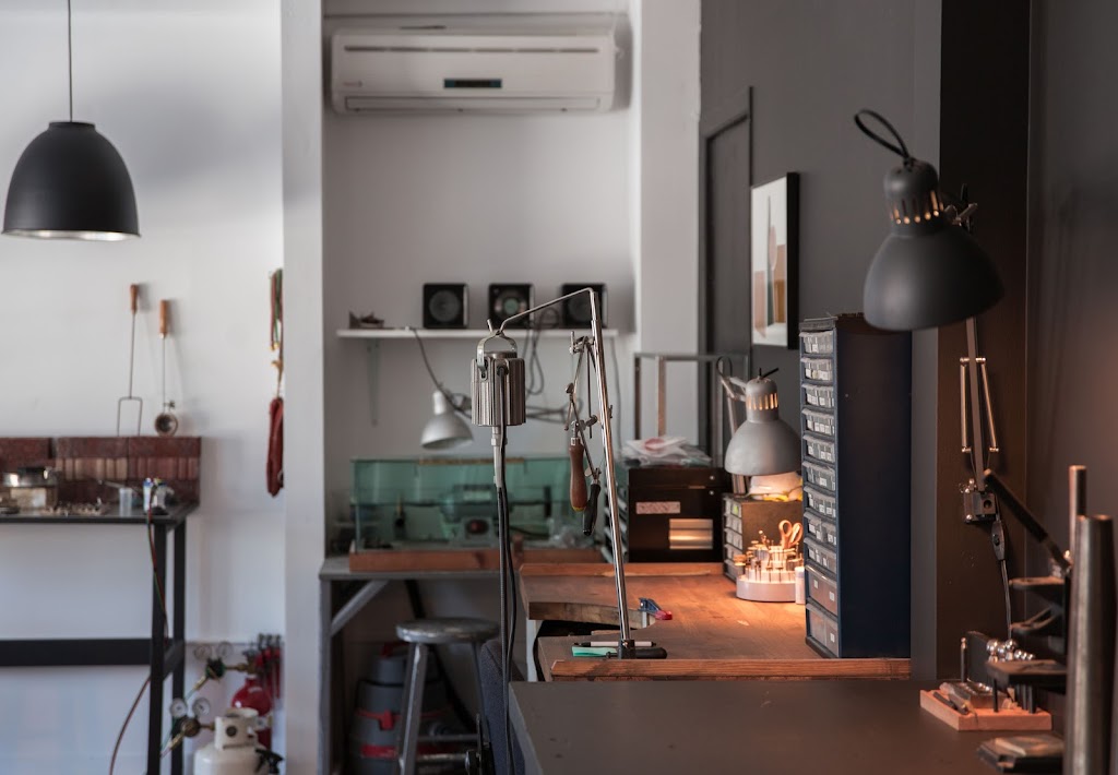 Atelier Gabrielle Desmarais | 2415 Bd Industriel, Chambly, QC J3L 4W3, Canada | Phone: (438) 495-1322