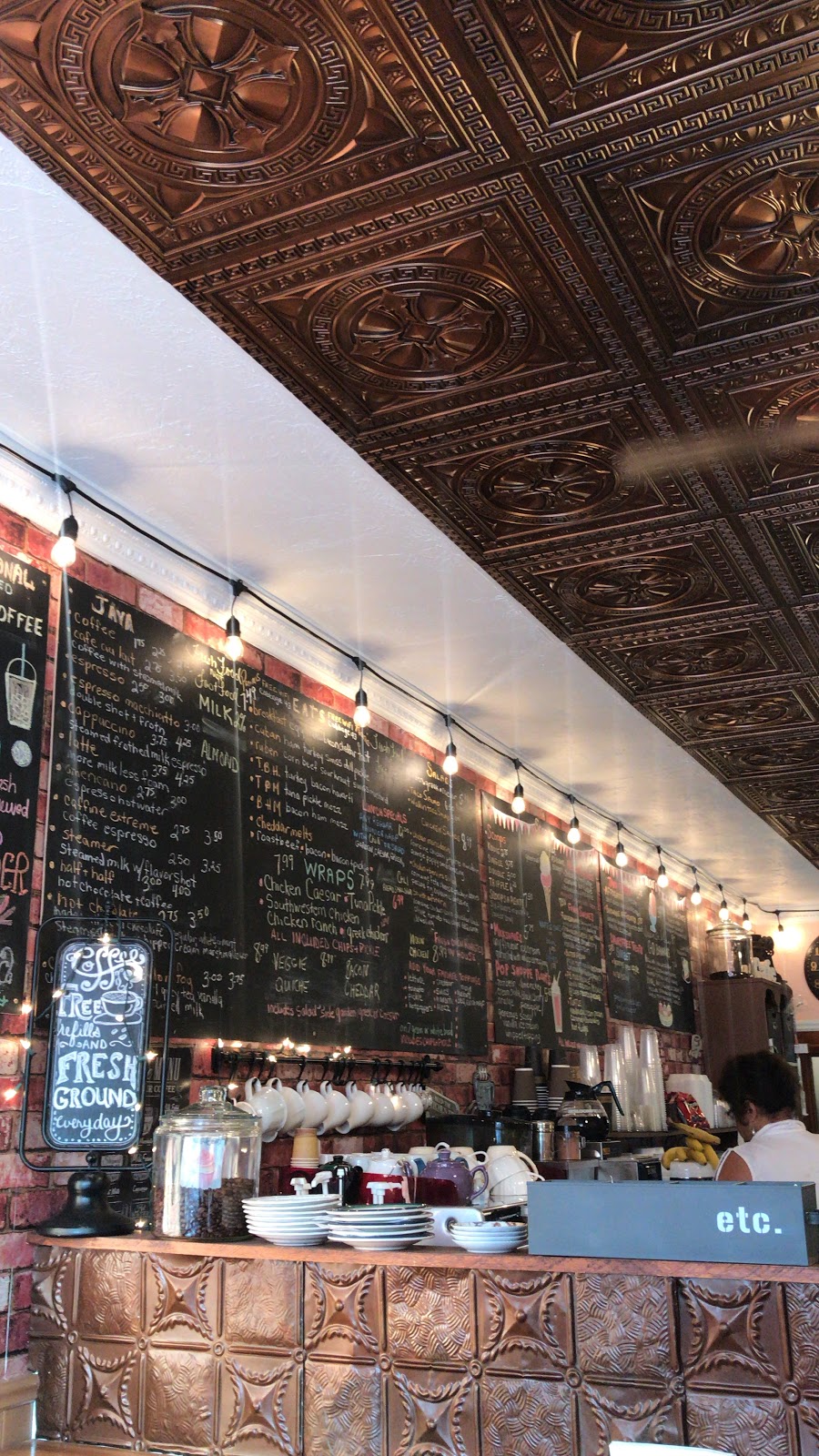 Karyns Java & Scoops | 45 King St W, Forest, ON N0N 1J0, Canada | Phone: (226) 520-4440
