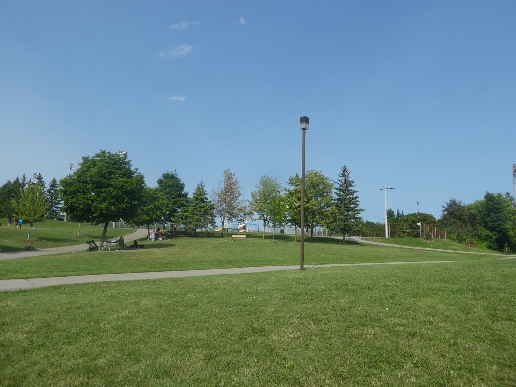 Mississauga Valley Park | 1275 Mississauga Valley Blvd, Mississauga, ON L5A 3R8, Canada | Phone: (905) 615-4100