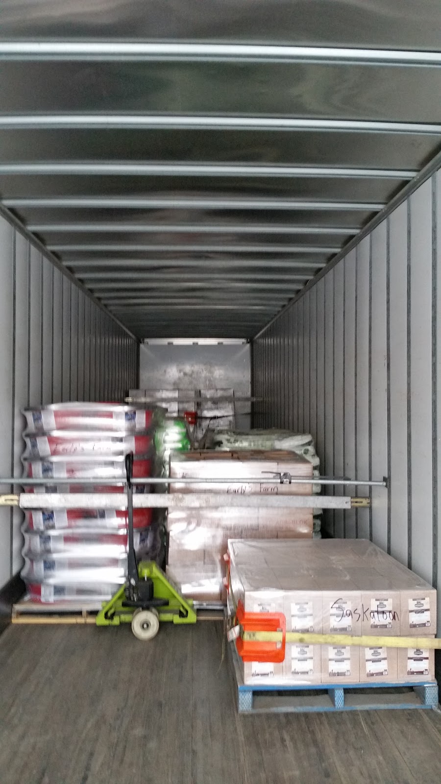 Bag N Blok | 8702 98 St, Morinville, AB T8R 1K6, Canada | Phone: (780) 939-4600