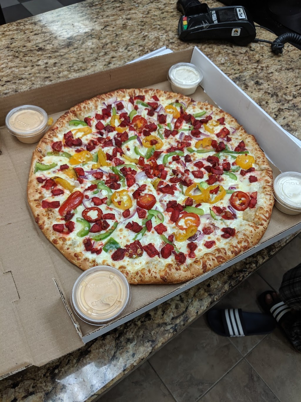 Halal Hot Bite Pizza & Grill | 8-3476 Glen Erin Dr, Mississauga, ON L5L 3R4, Canada | Phone: (905) 569-8484