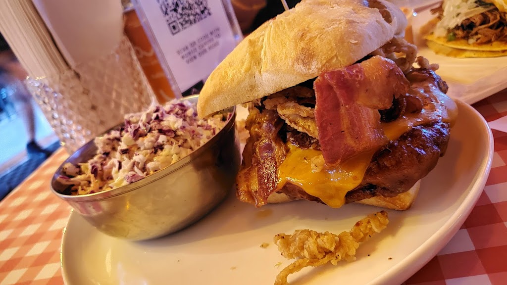 Bird Box Chicken Joint | 1585 Dundas St W, Toronto, ON M6K 1T9, Canada | Phone: (416) 534-4333