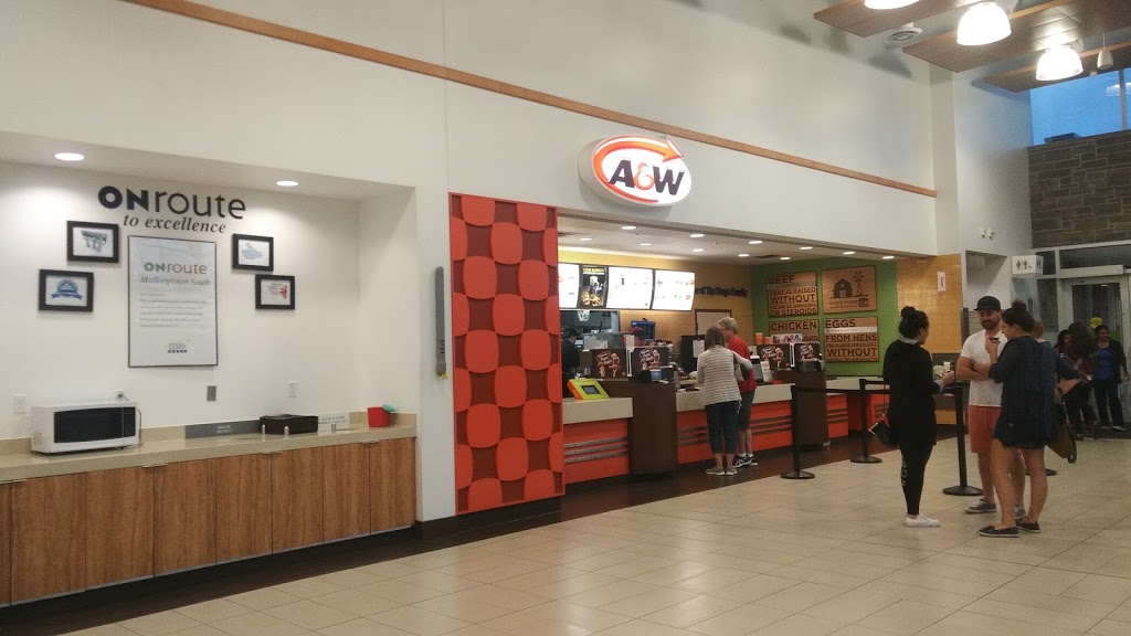 A&W Canada | ONroute Mallorytown South, 680 Highway 401 Eastbound, Mallorytown, ON K0E 1R0, Canada | Phone: (613) 923-2611