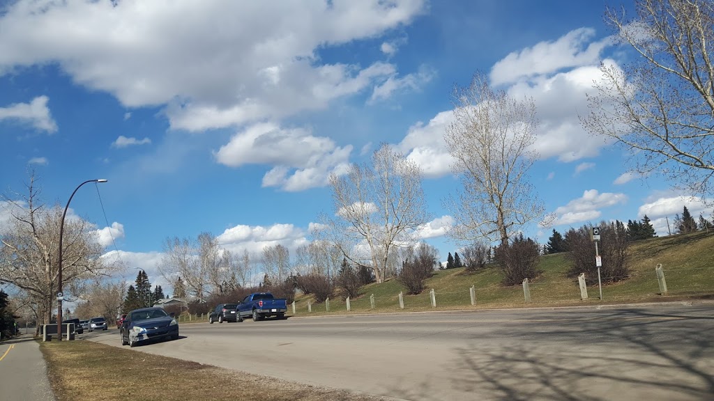 Glamorgan Park | 4820 Glamorgan Way SW #4818, Calgary, AB T3E 5C3, Canada | Phone: (403) 246-8218