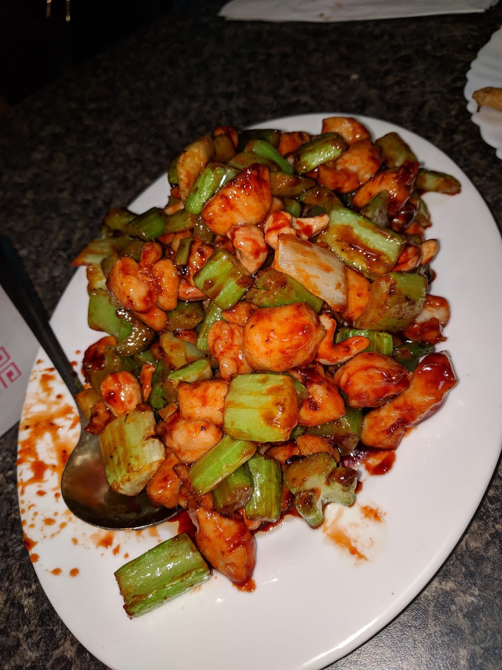 Club House Family Restaurant & Lounge | 5012 16 Ave NW, Calgary, AB T3B 0N3, Canada | Phone: (403) 288-5656