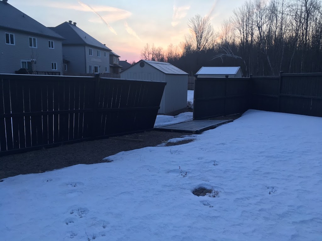 Total Fence | 1740 Queensdale Ave, Gloucester, ON K1T 1J6, Canada | Phone: (613) 733-9303