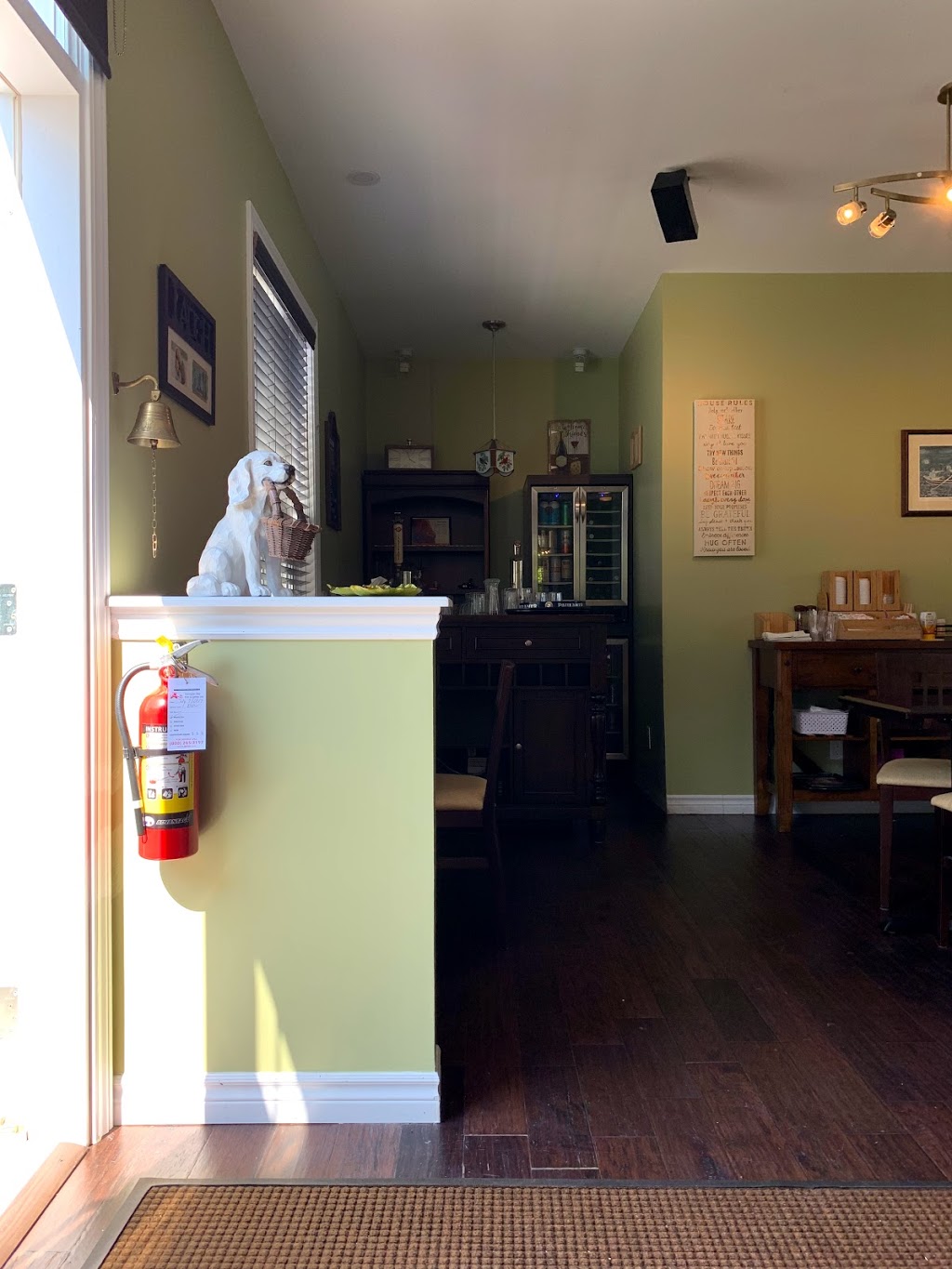 Roksy’s Cafe | 1130 Muskoka District Road 169, Gravenhurst, ON P1P 1G7, Canada