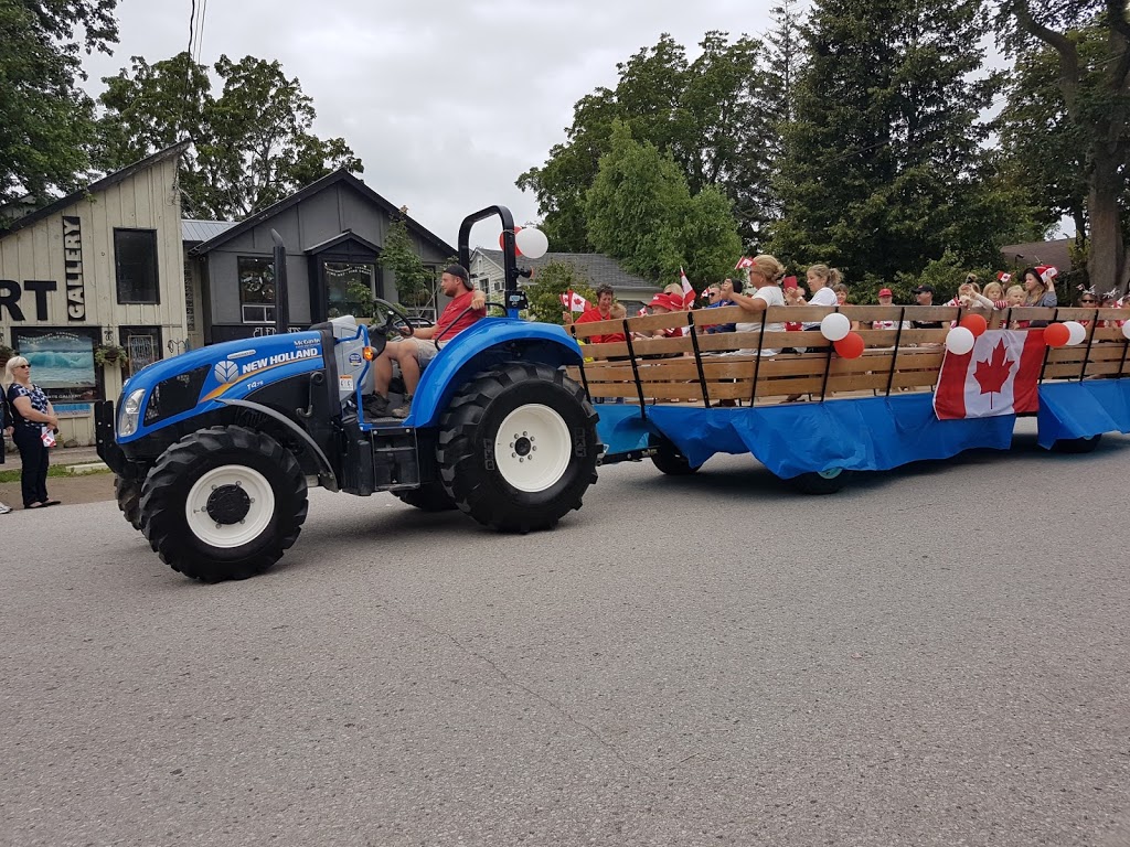 Paul Bunyan Lake Front Resort | 75559 Lidderdale St, Bayfield, ON N0M 1G0, Canada | Phone: (519) 565-5355