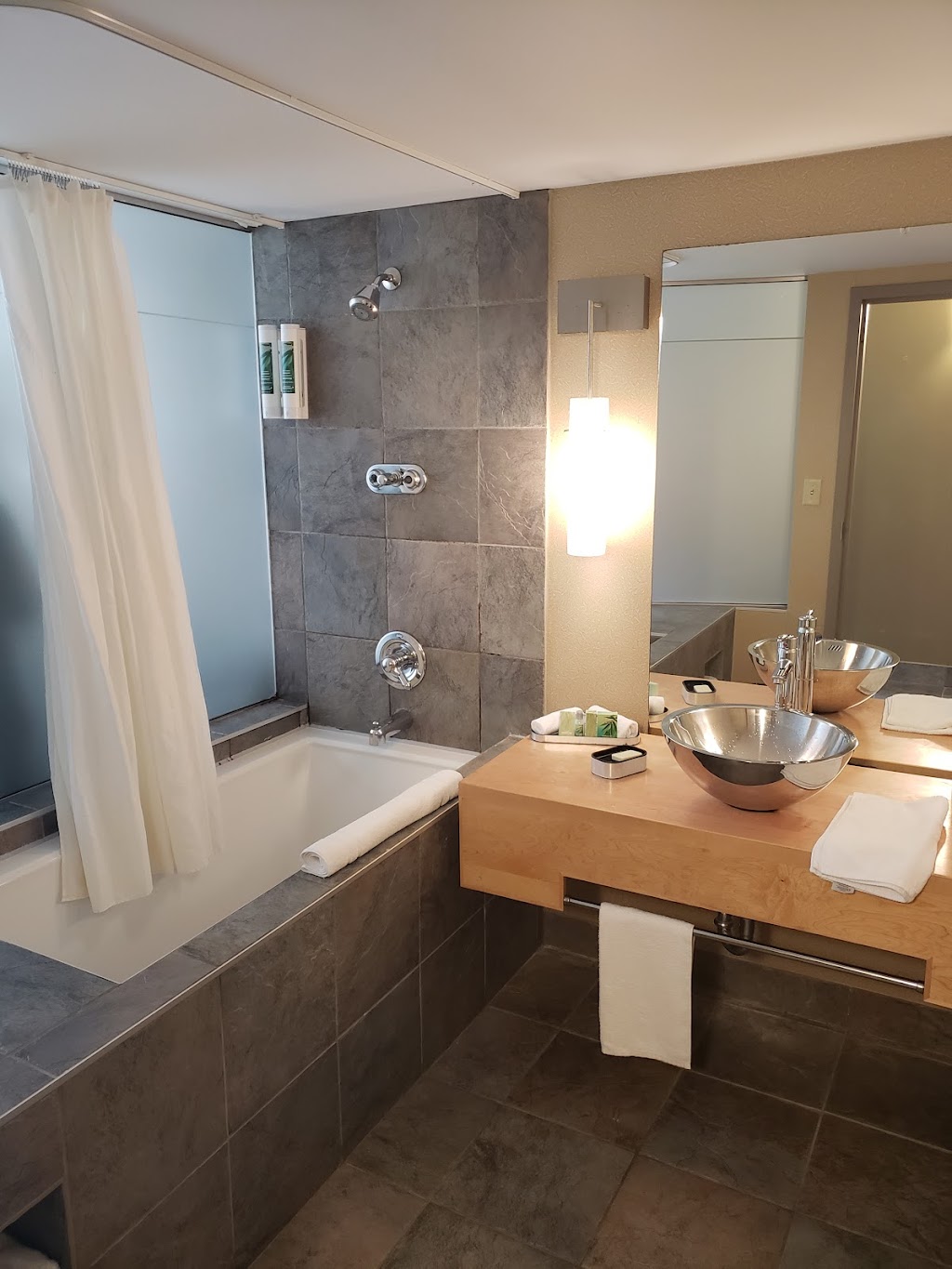 Lakeview Hecla Resort | MB-8, Gull Harbour, MB R0C 2R0, Canada | Phone: (204) 279-2041