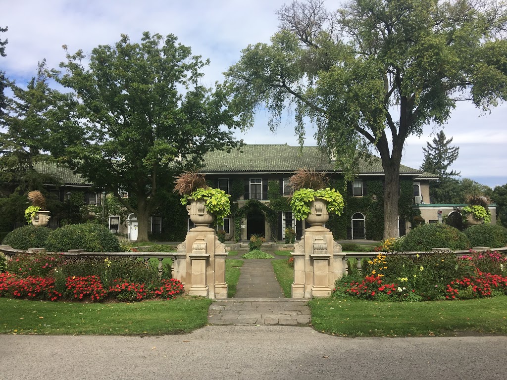 Glendon Gallery | 2275 Bayview Ave, North York, ON M4N 3M6, Canada | Phone: (647) 785-1012