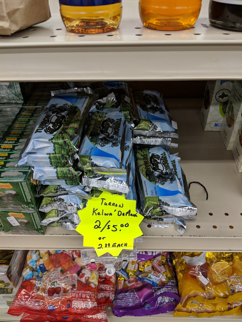 M&M Convenience & Garden Centre | 1320 Molson St, Winnipeg, MB R2K 3Y4, Canada | Phone: (204) 668-8371