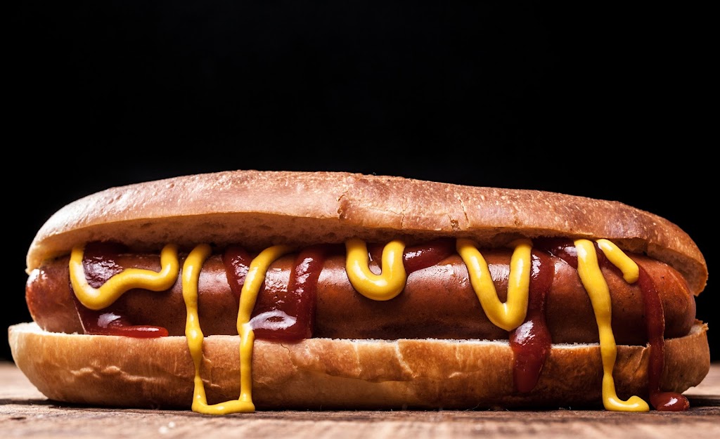 Soloway’s Hotdog Factory Outlet | 4071 Elephant Lake Rd, Harcourt, ON K0L 1X0, Canada | Phone: (705) 448-1007