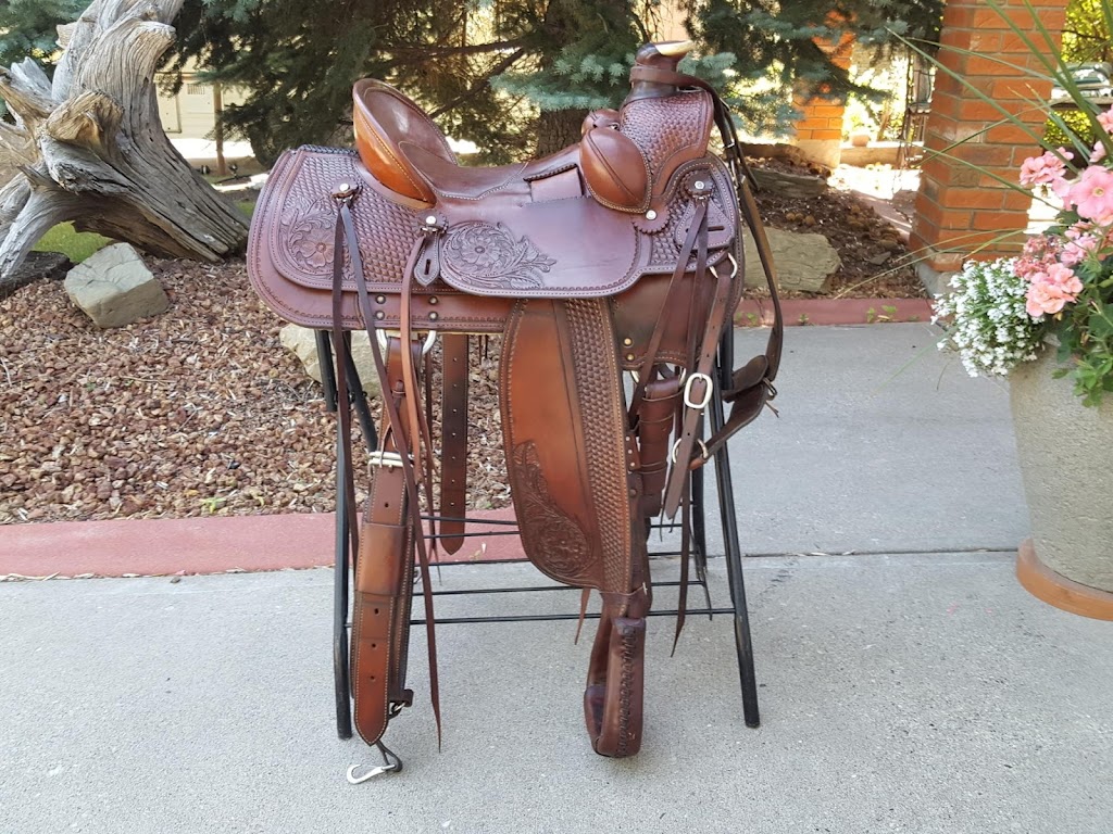 Banzet Dennis Custom Saddlery | 1015 Edgemont Rd NW, Calgary, AB T3A 2J5, Canada | Phone: (403) 990-8998