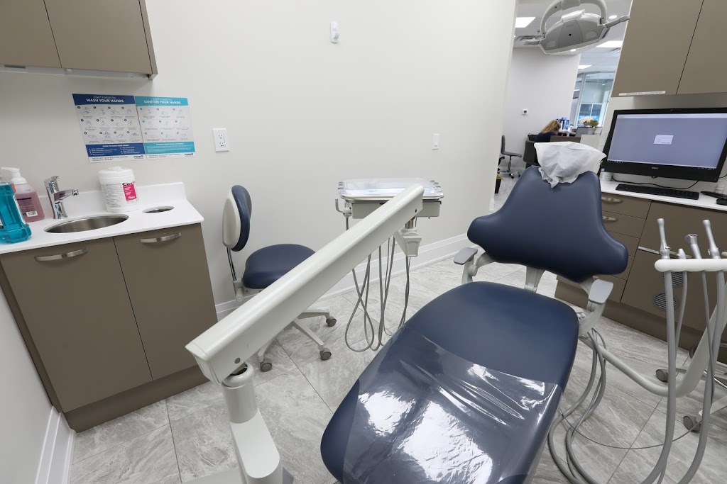 Monarch Dentistry at Mi Clinic | 2690 Erin Centre Blvd, Mississauga, ON L5M 5P5, Canada | Phone: (905) 828-4200