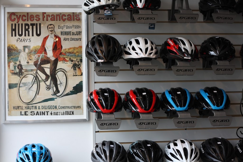 Van de Velo | 1708 Lakeshore Rd W, Mississauga, ON L5J 1J5, Canada | Phone: (905) 855-1190