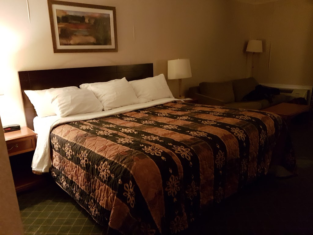 Ramada by Wyndham London | 817 Exeter Rd, London, ON N6E 1W1, Canada | Phone: (519) 681-4900