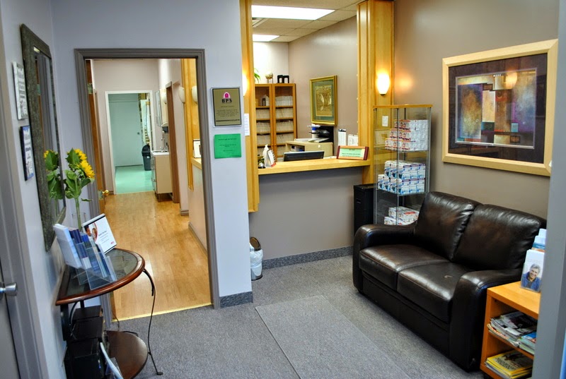 Dan Grabowski DD, Denture Centre | 547 Thorold Rd #3, Welland, ON L3C 3W9, Canada | Phone: (905) 788-9676