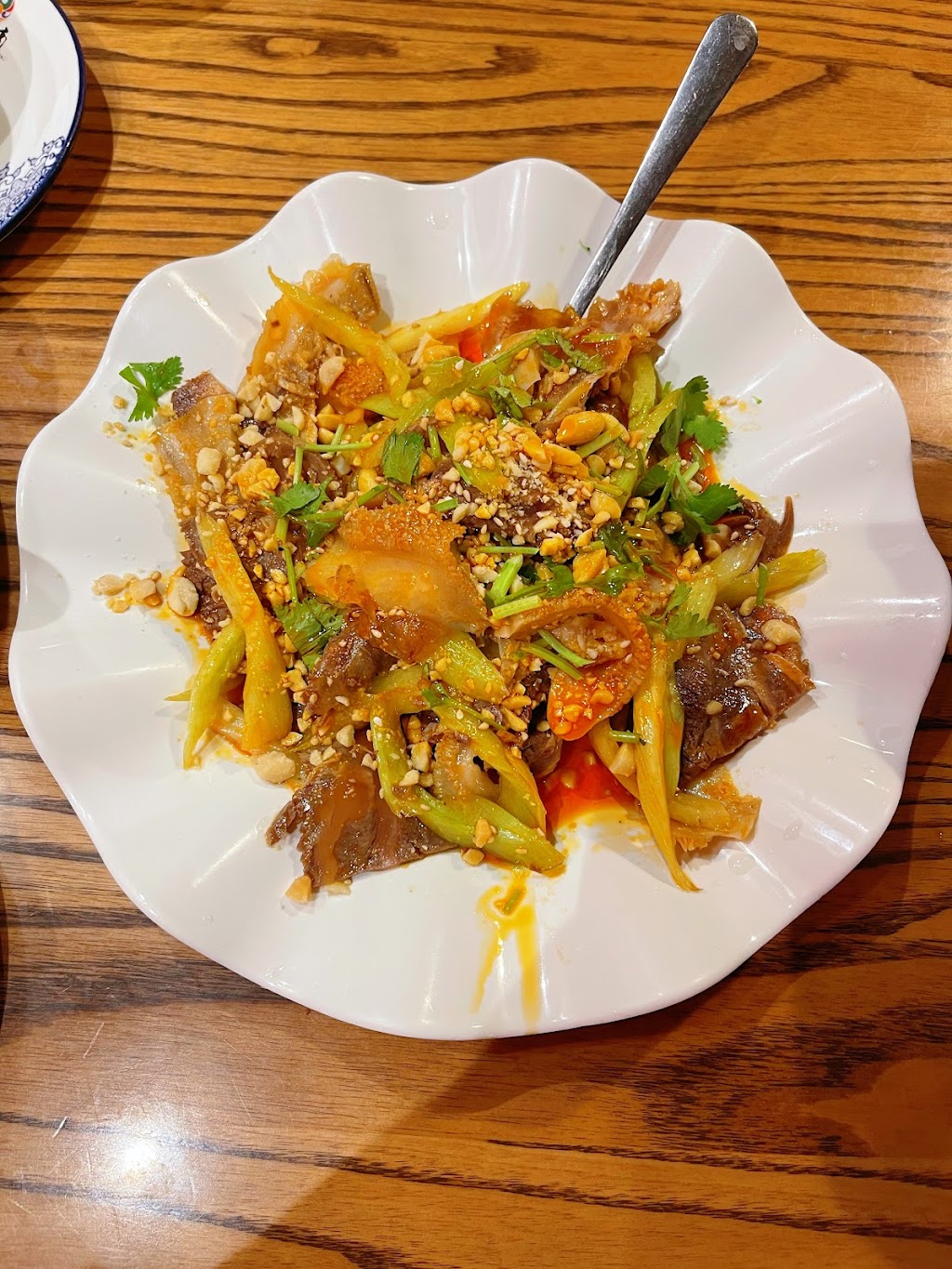 South Silk Road Chinese restaurant 云之南中餐馆爱城店 | 5552 Calgary Trail NW, Edmonton, AB T6H 4K1, Canada | Phone: (780) 760-2222