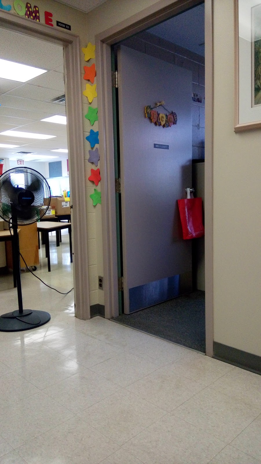 St. John Vianney Catholic School | 393 Innisfil St, Barrie, ON L4N 3G7, Canada | Phone: (705) 726-6782