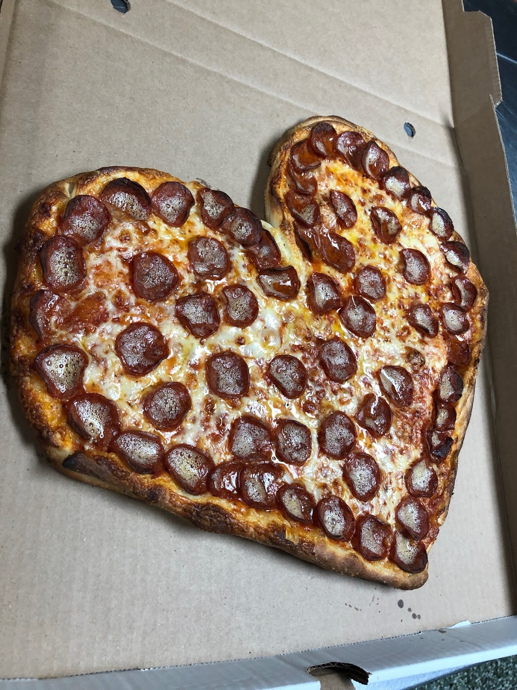 Nonis Pizzeria | 4 Livingston Ave, Grimsby, ON L3M 1K5, Canada | Phone: (905) 309-3553