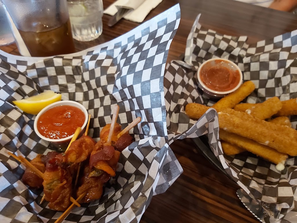 Horsethief Creek Pub & Eatery | 7538 Main St E, Radium Hot Springs, BC V0A 1M0, Canada | Phone: (250) 347-6400