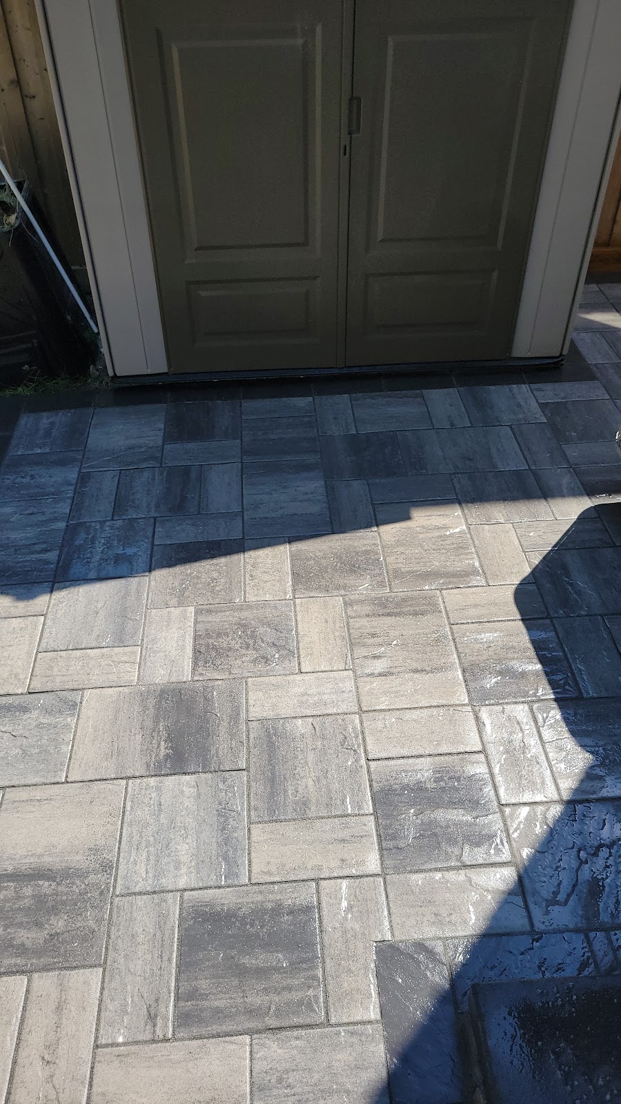 J.E. LANDSCAPE DESIGN | 182 Carrick Ave, Georgina, ON L4P 3P1, Canada | Phone: (647) 881-4656