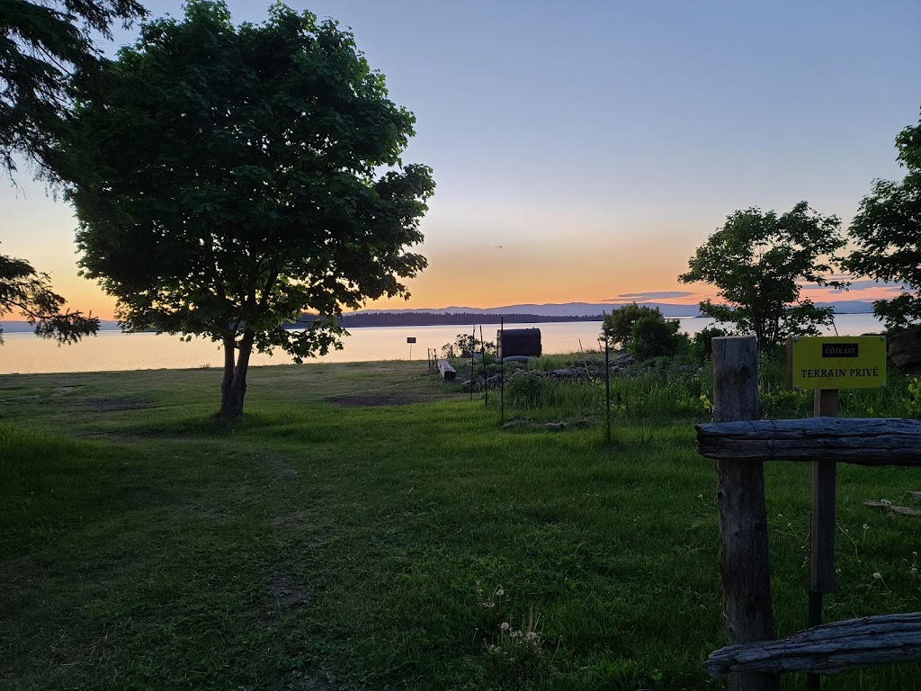 Côté Est | 76 Av. Morel, Kamouraska, QC G0L 1M0, Canada | Phone: (418) 308-0739