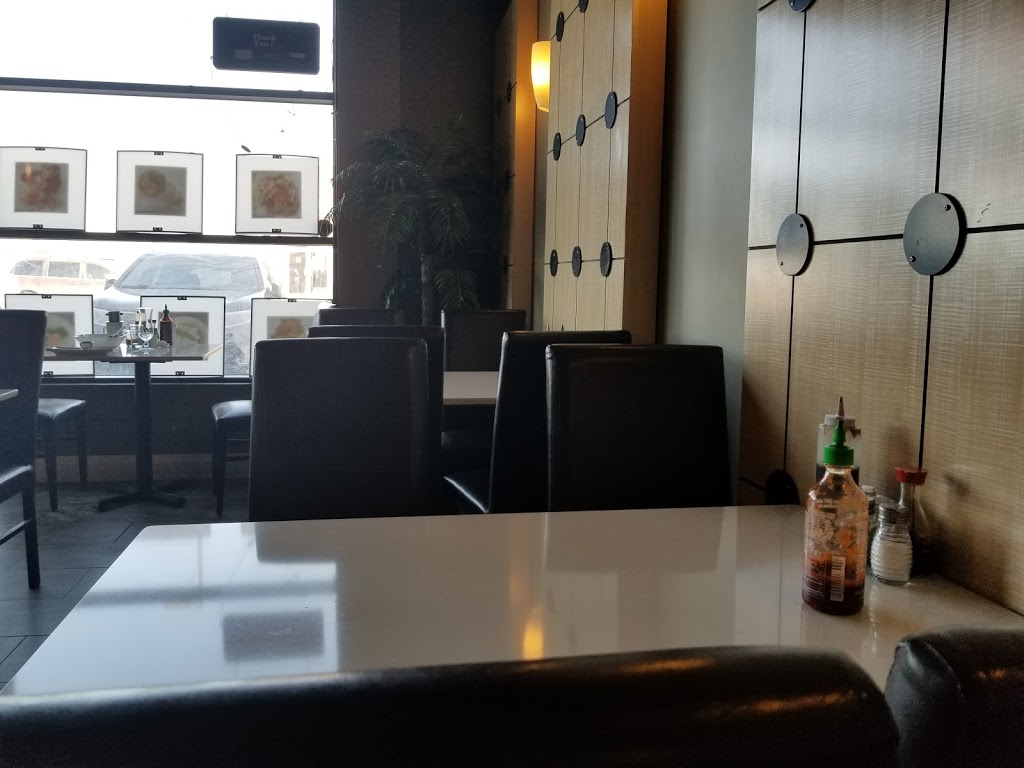 Tiffs Vietnamese Restaurant | 201-207 19 Ave, Leduc, AB T9E, Canada | Phone: (780) 979-9492