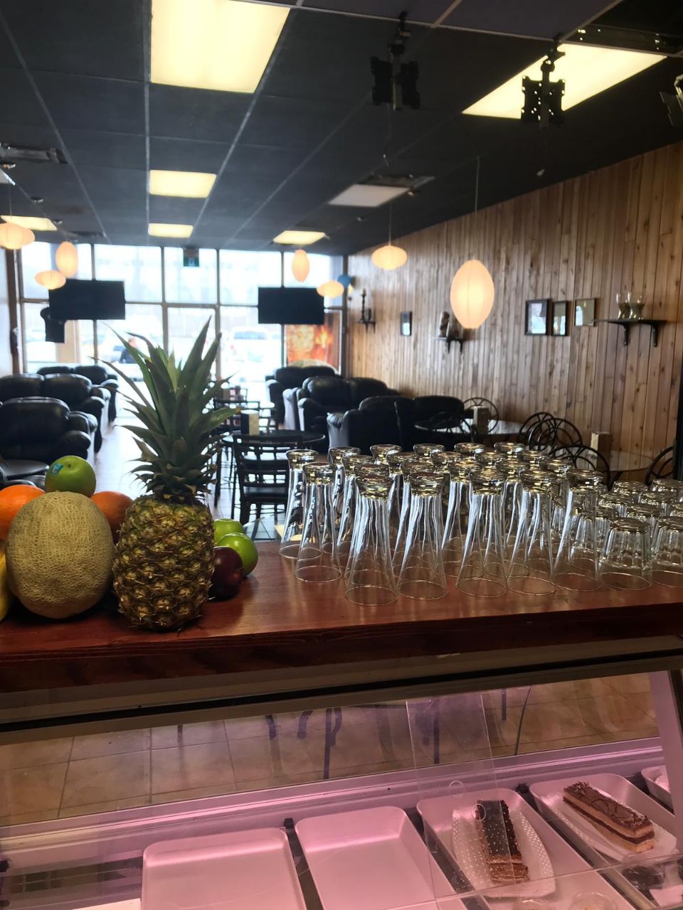 Mazzika Cafe & Restaurant | 1077 N Service Rd, Mississauga, ON L4Y 1E1, Canada | Phone: (905) 615-9595