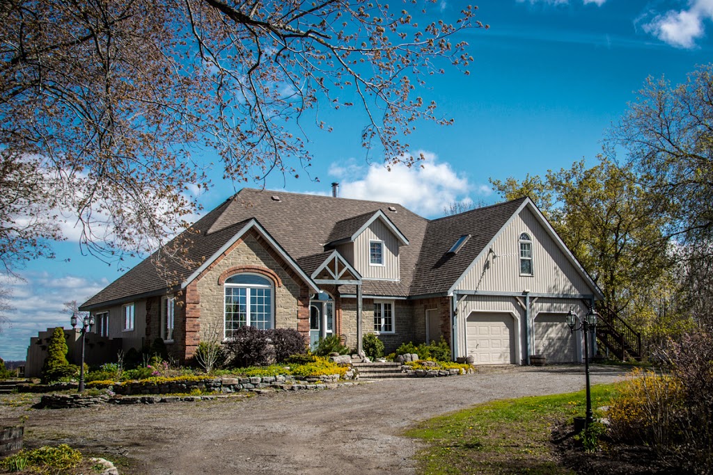 Mia Lane Art Gallery and Studio | 365 Fish Lake Rd, Demorestville, ON K0K 1W0, Canada | Phone: (613) 476-3816