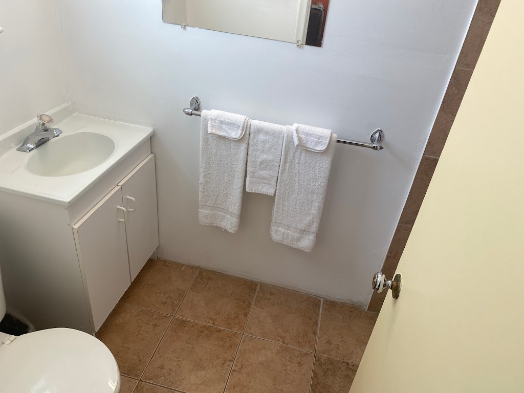 All Seasons Motel | 760 Goderich St, Port Elgin, ON N0H 2C3, Canada | Phone: (519) 389-2244