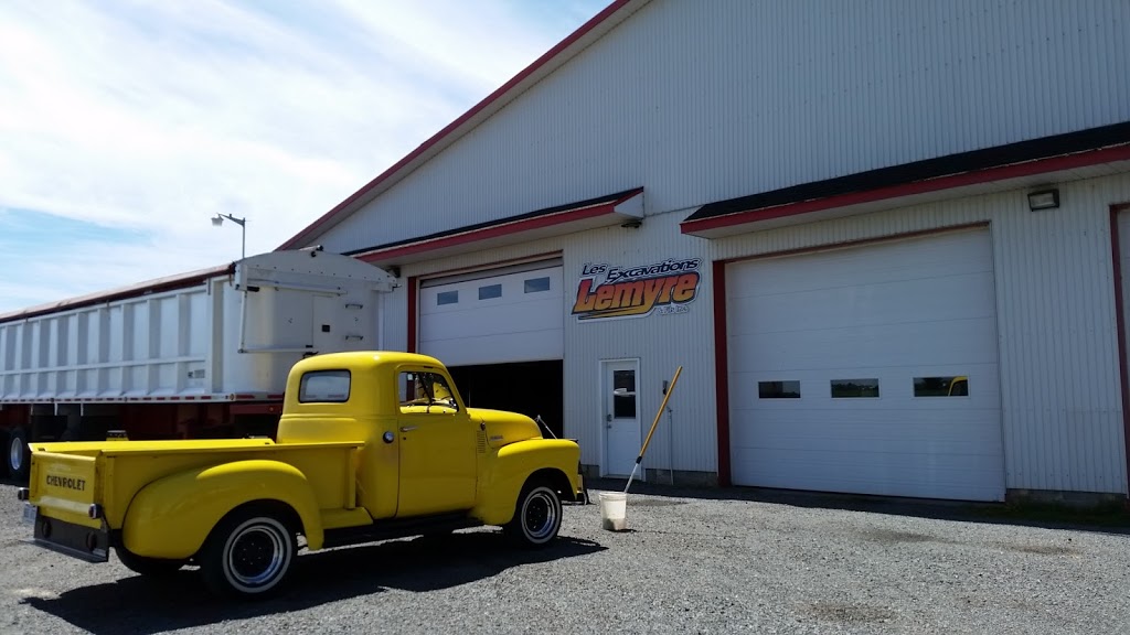 Excavations Lemyre & Fils Inc | 371 Rue Principale, Saint-Léon, QC J0K 2W0, Canada | Phone: (819) 228-5598