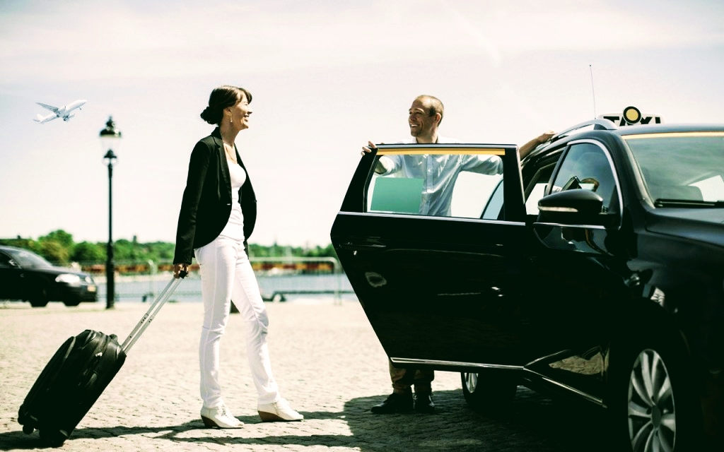 Toronto Airport Limo | 145 Grand River Blvd, Scarborough, ON M1B 1G4, Canada | Phone: (416) 410-4477