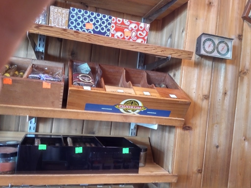 Starlight Convenience & Smoke Shop | 780 Dundas St, Woodstock, ON N4S 1E9, Canada | Phone: (519) 421-1953