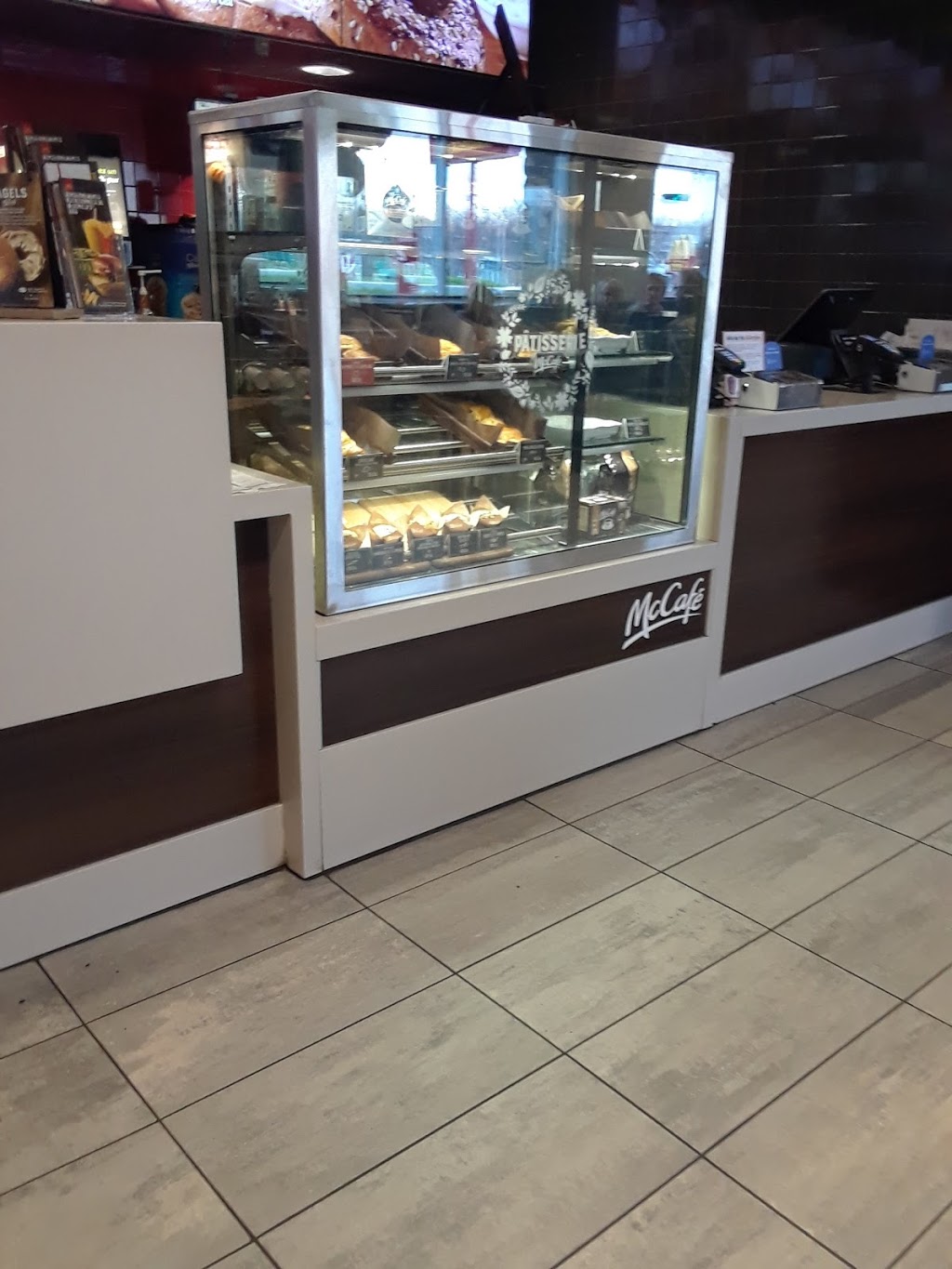 McDonalds | 8000 Avenue des Églises, Charny, QC G6X 1X4, Canada | Phone: (418) 832-2962