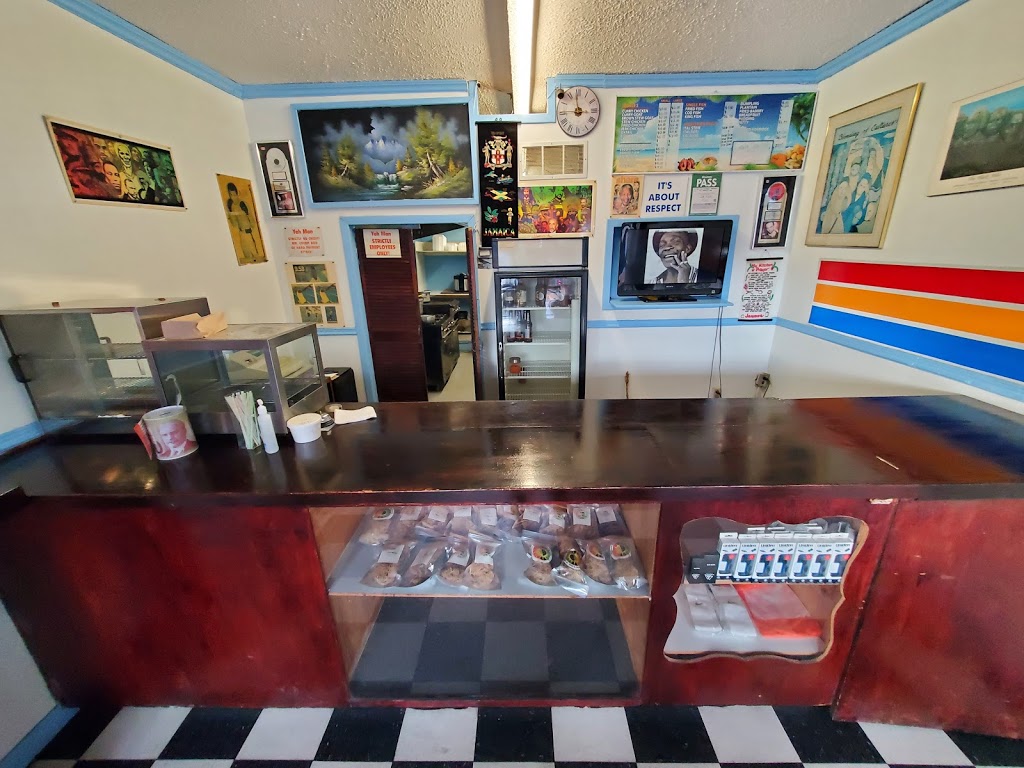 Yah Man Caribbean Restaurant | 461 Pharmacy Ave, Scarborough, ON M1L 3G7, Canada | Phone: (647) 575-8972