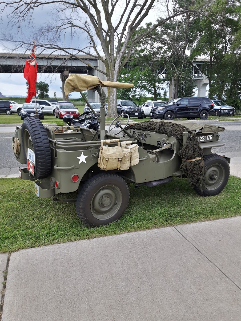 Dieppe Veterans Memorial Park | 6Z9, 1033 Beach Blvd, Hamilton, ON L8H 6Z8, Canada