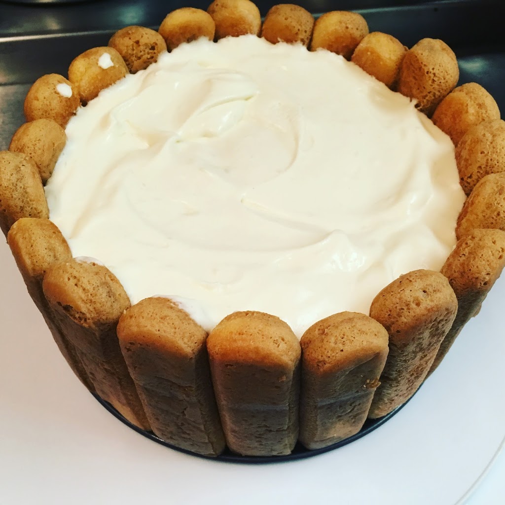 patisserie dolce francesco | Boul de Pierrefonds, Montréal, QC H9H 3P6, Canada | Phone: (514) 629-3634
