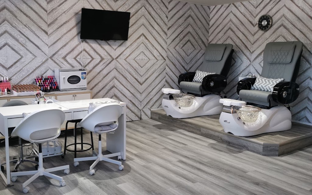 Eva Nail Studio | 170 Mountain Holly Ct, Waterloo, ON N2V 0B1, Canada | Phone: (437) 246-1346