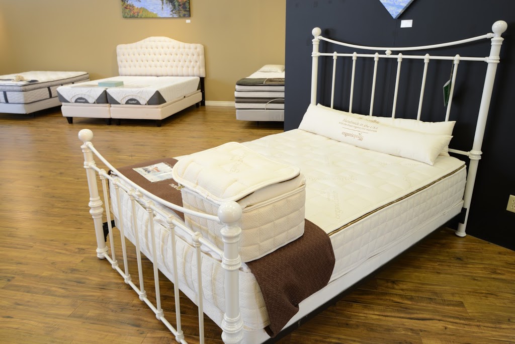 Luxurious Beds and Linens | 500 Speers Rd, Oakville, ON L6K 2G3, Canada | Phone: (905) 339-2424