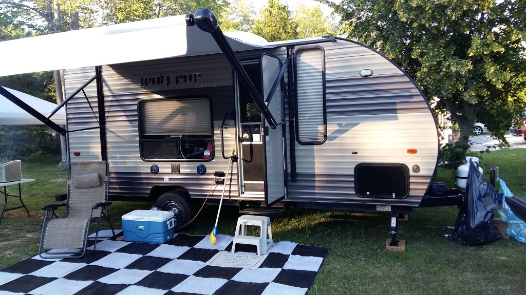 Carolinian Forest Campground | campground | 9589 Ipperwash Rd, Lambton Shores, ON N0N 1J3, Canada | 5192432258 OR +1 519-243-2258