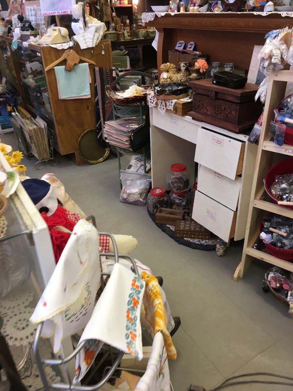Nostalgia Antiques | 2102 20 St, Nanton, AB T0L 1R0, Canada | Phone: (403) 646-5851