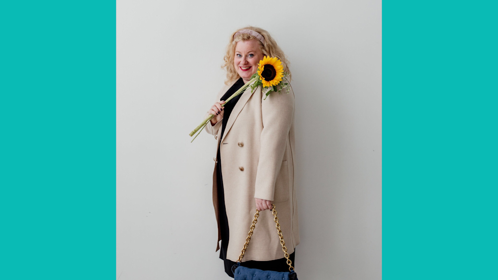 A La Mode Consignment Upscale Resale Boutique | 1507 Wilmot Pl, Victoria, BC V8R 5S4, Canada | Phone: (250) 592-1116