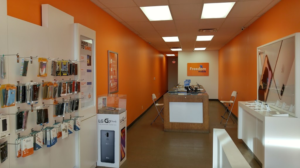 Freedom Mobile | Leslie Dexter Plaza, 5887 Leslie St, North York, ON M2H 1J8, Canada | Phone: (416) 477-1438