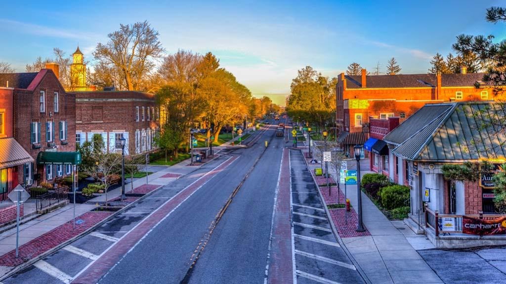HUNT Real Estate ERA | 728 E Main St, East Aurora, NY 14052, USA | Phone: (716) 652-1234