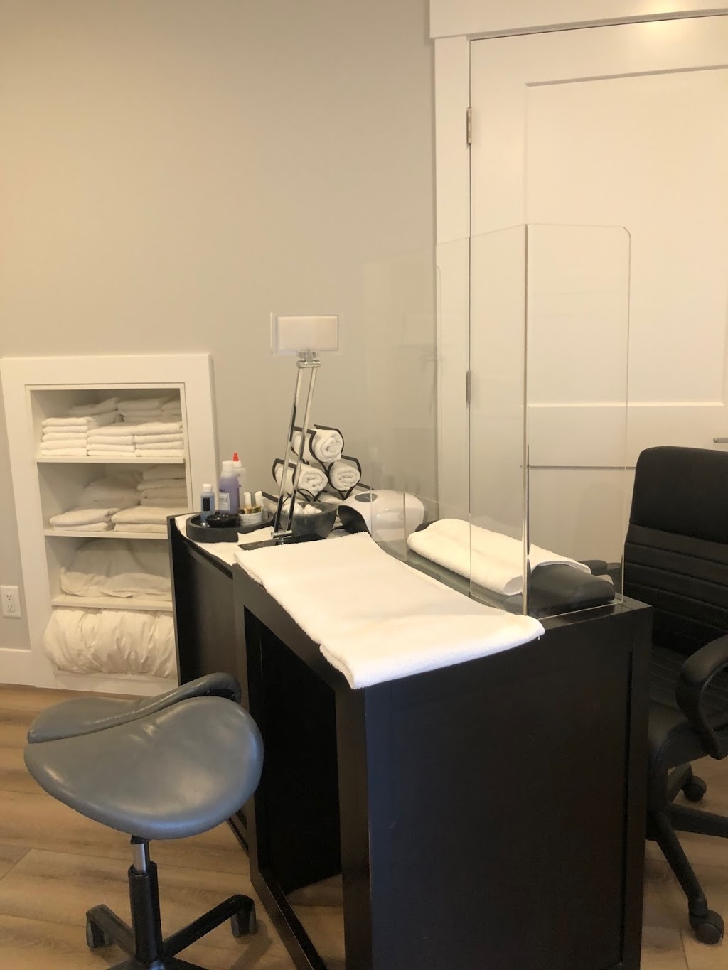MarieSpa | 5007 Mariner Pl, Delta, BC V4K 4J4, Canada | Phone: (604) 599-9435