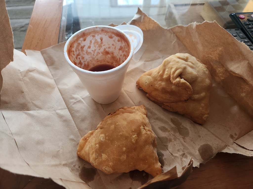 Pushap Restaurant | 4777 Bd des Sources, Pierrefonds - Roxboro, QC H8Y 3C6, Canada | Phone: (514) 683-0105