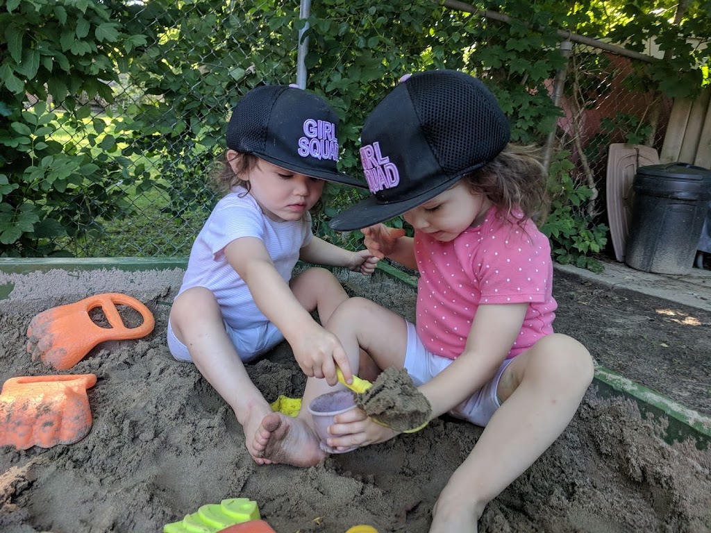 Me and My Friends Child Care | 5067 Old Brock Rd, Claremont, ON L1Y 1B3, Canada | Phone: (905) 408-0123