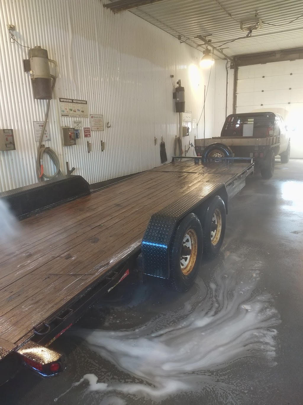 Camrose Auto Shine | 5222 51 Ave, Camrose, AB T4V 4N5, Canada | Phone: (780) 672-9274